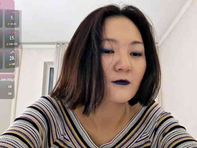 UrSweetieLeigh webcam