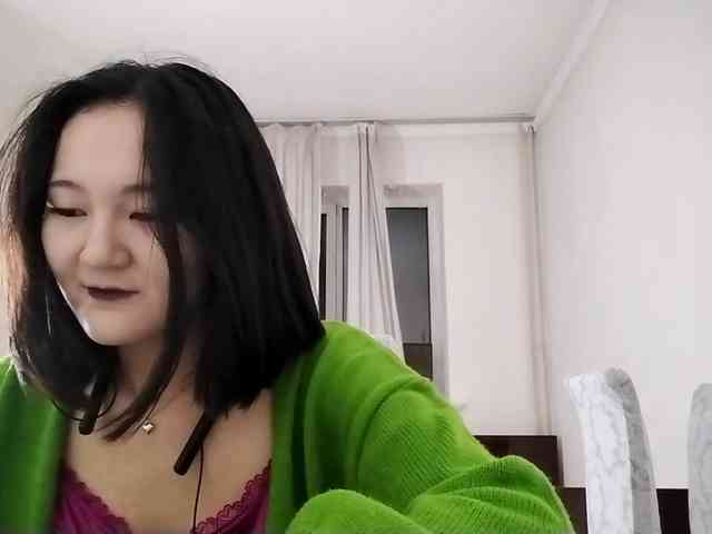 UrSweetieLeigh webcam