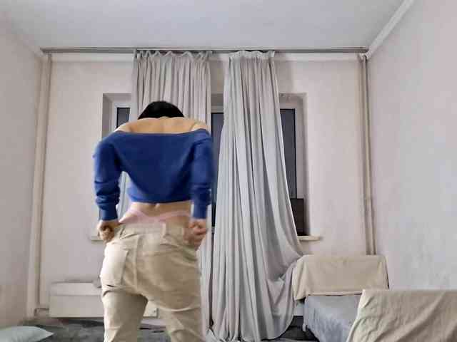 UrSweetieLeigh webcam