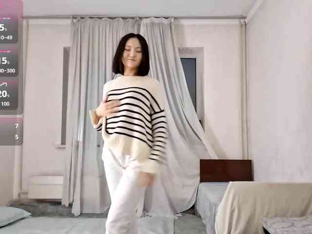 UrSweetieLeigh webcam