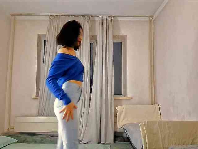 UrSweetieLeigh webcam