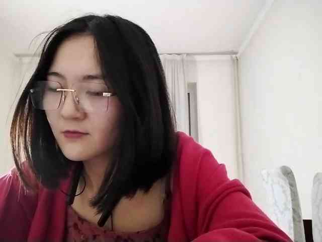 UrSweetieLeigh webcam