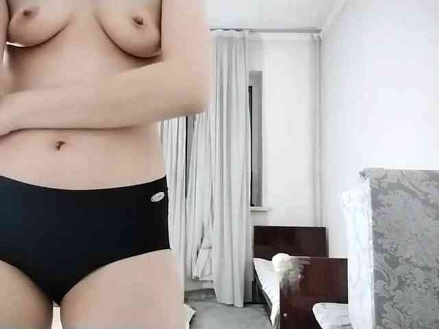 UrSweetieLeigh webcam