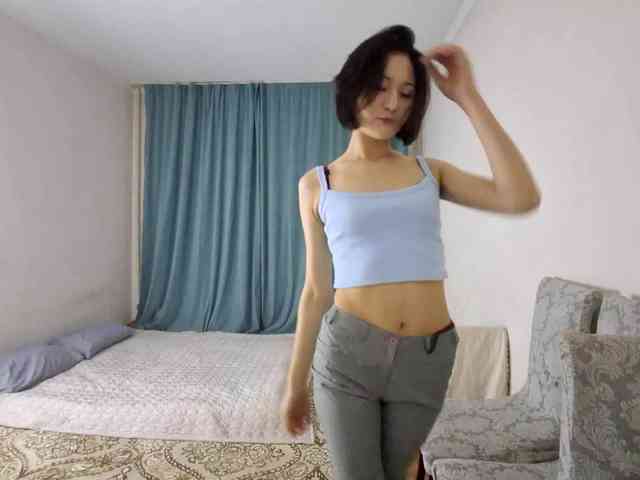 UrSweetieLeigh webcam