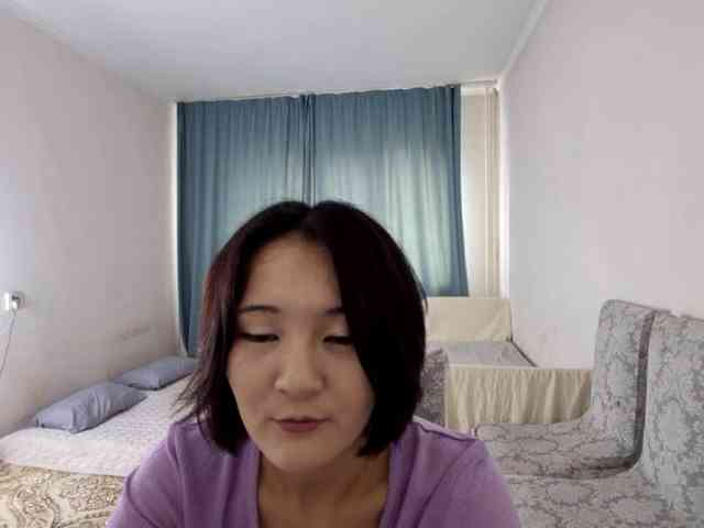 UrSweetieLeigh webcam