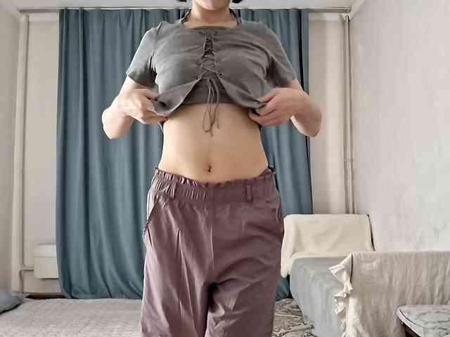 UrSweetieLeigh webcam