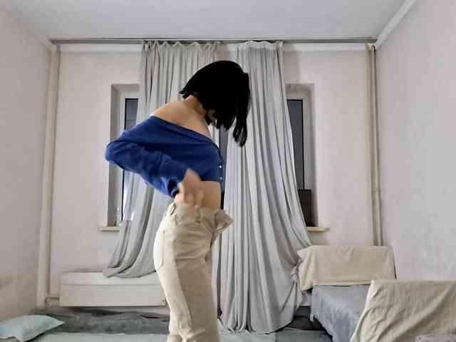 UrSweetieLeigh webcam