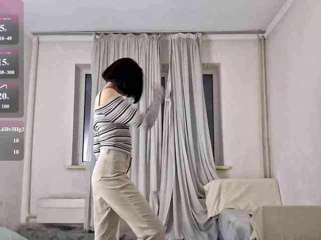 UrSweetieLeigh webcam