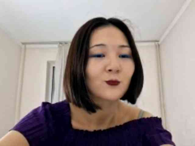 UrSweetieLeigh webcam