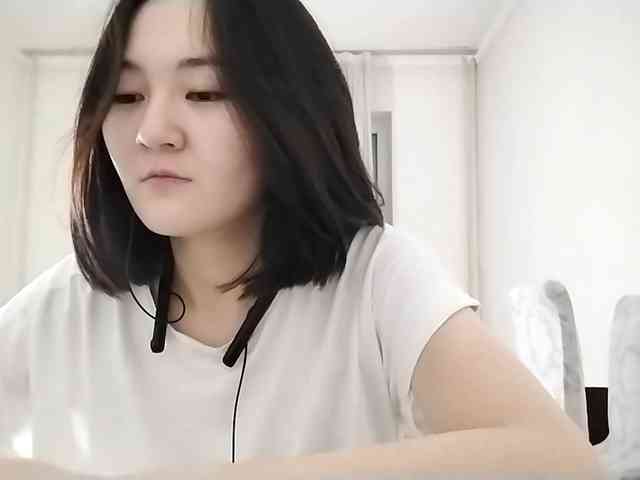 UrSweetieLeigh webcam