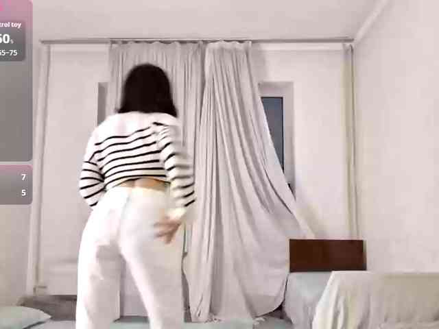 UrSweetieLeigh webcam