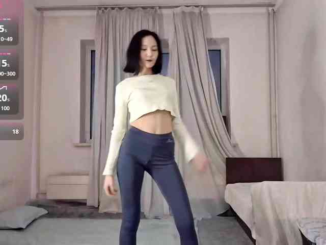 UrSweetieLeigh webcam