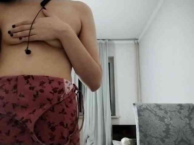 UrSweetieLeigh webcam