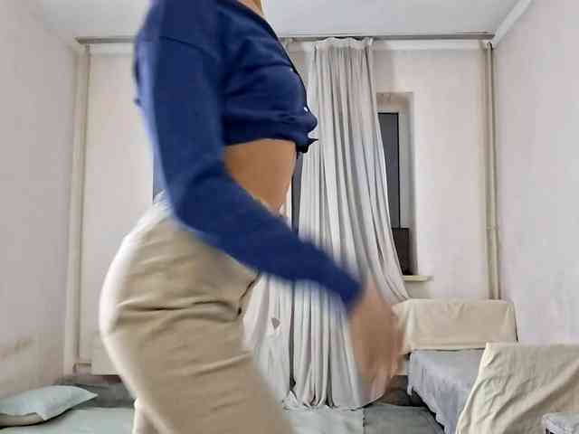 UrSweetieLeigh webcam