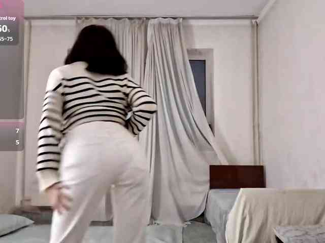 UrSweetieLeigh webcam