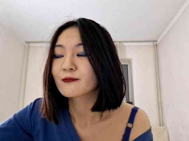 UrSweetieLeigh webcam