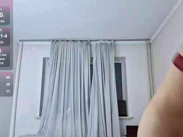 UrSweetieLeigh webcam