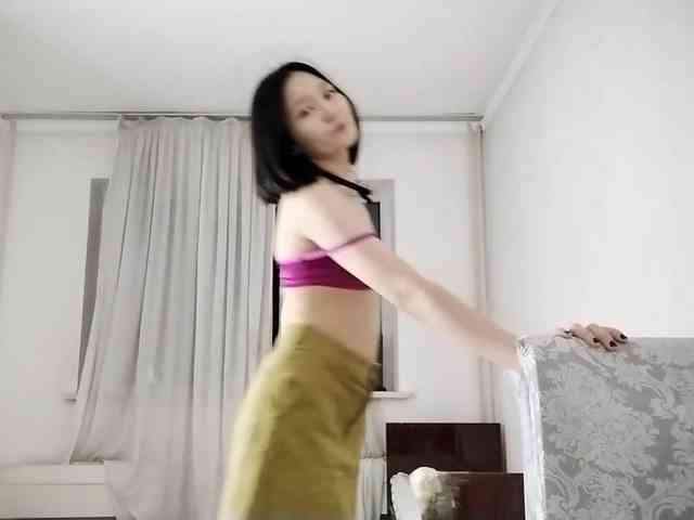 UrSweetieLeigh webcam