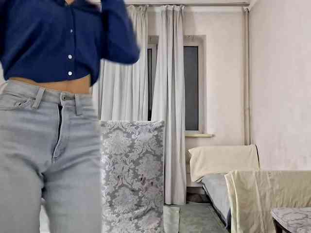 UrSweetieLeigh webcam