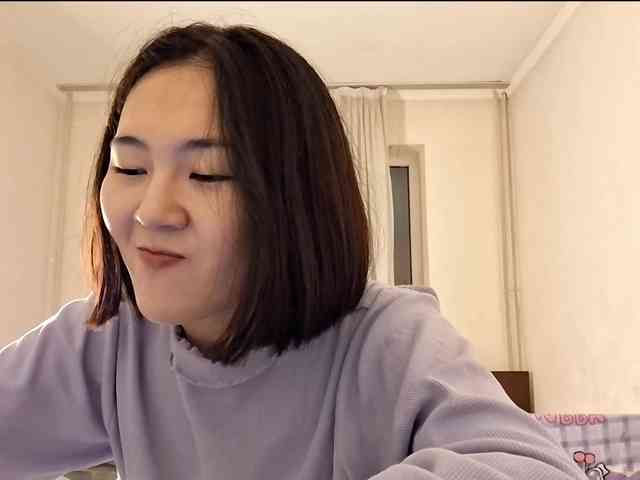 UrSweetieLeigh webcam