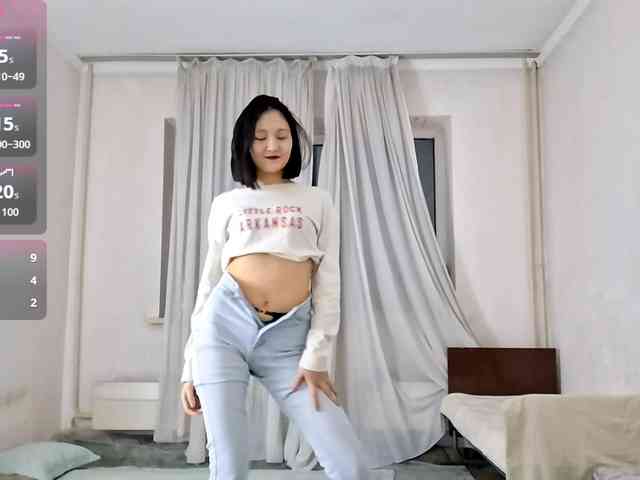 UrSweetieLeigh webcam