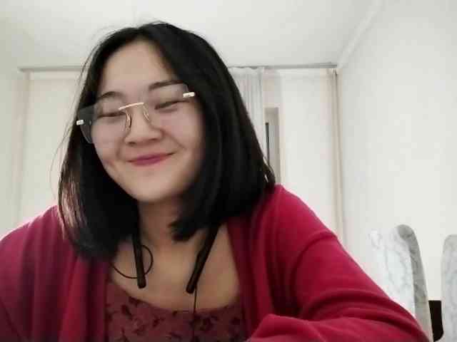 UrSweetieLeigh webcam