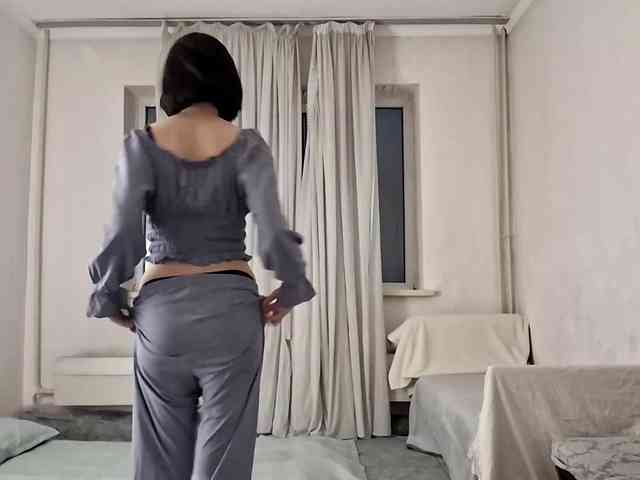 UrSweetieLeigh webcam