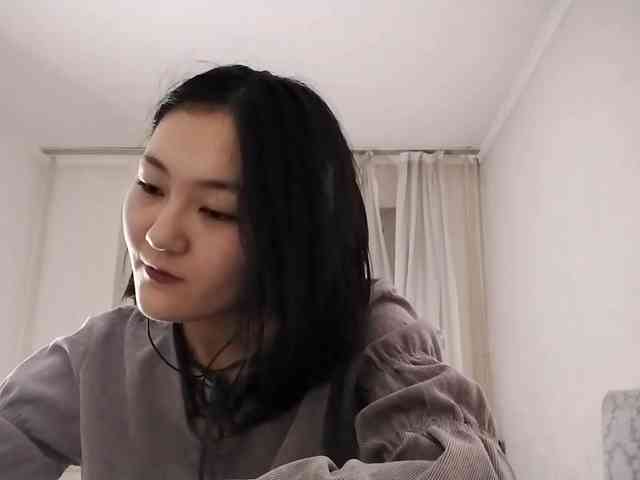 UrSweetieLeigh webcam