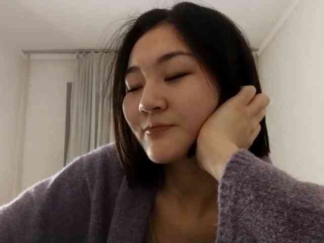 UrSweetieLeigh webcam