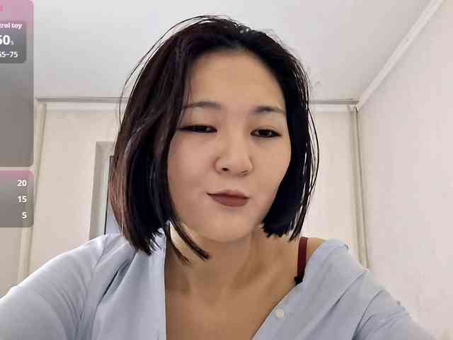 UrSweetieLeigh webcam