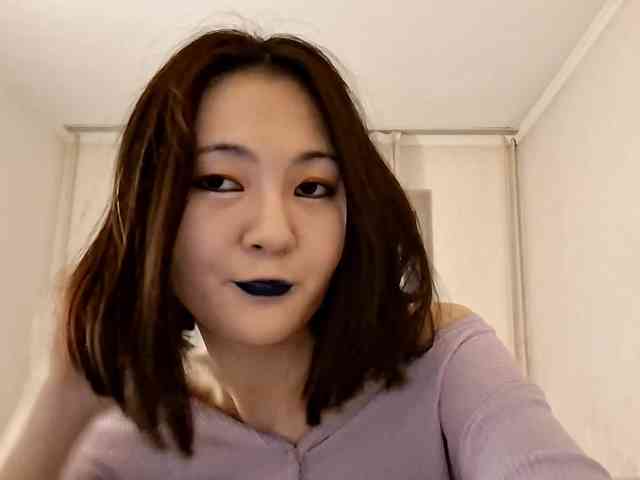 UrSweetieLeigh webcam