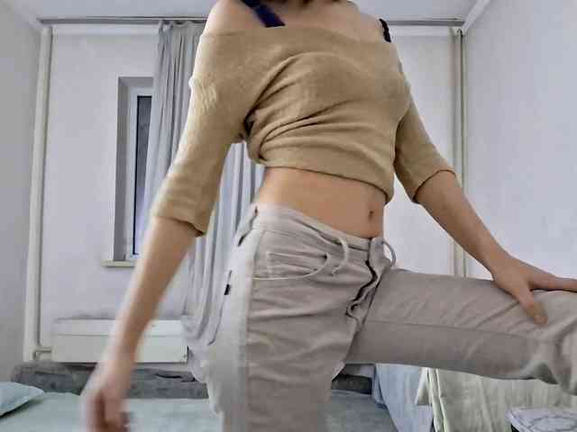 UrSweetieLeigh webcam