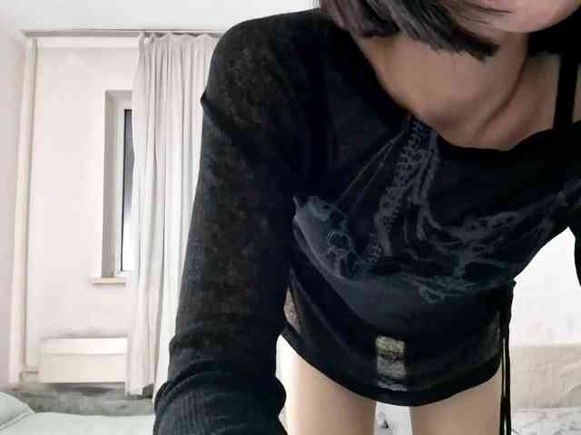 UrSweetieLeigh webcam