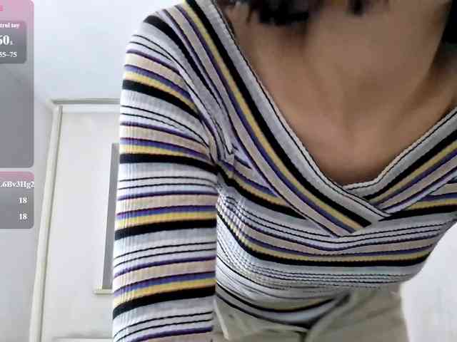 UrSweetieLeigh webcam