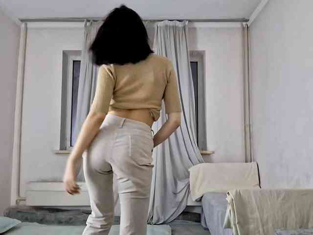 UrSweetieLeigh webcam