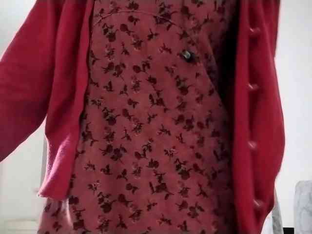 UrSweetieLeigh webcam