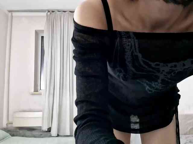 UrSweetieLeigh webcam