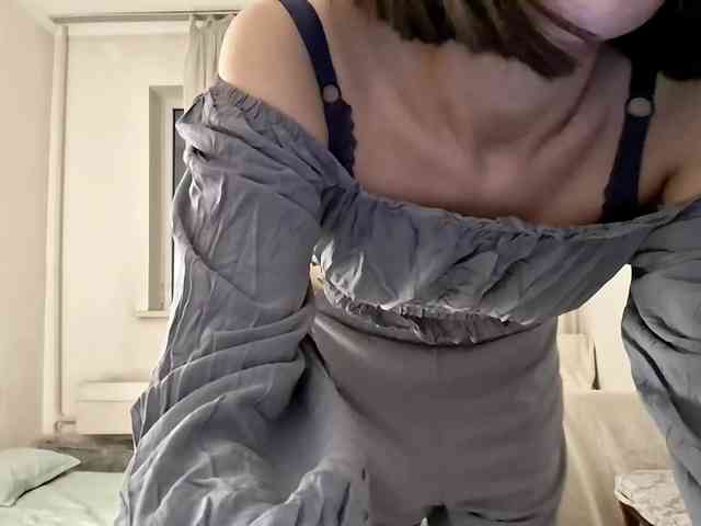 UrSweetieLeigh webcam