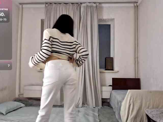 UrSweetieLeigh webcam