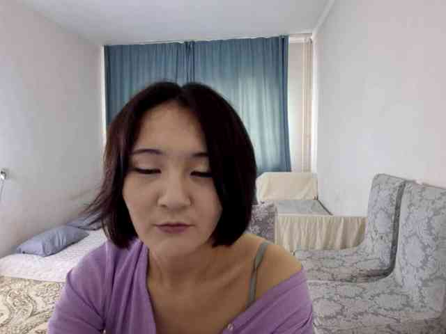 UrSweetieLeigh webcam