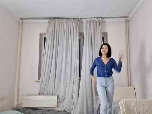 UrSweetieLeigh webcam