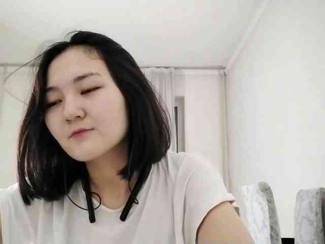 UrSweetieLeigh webcam