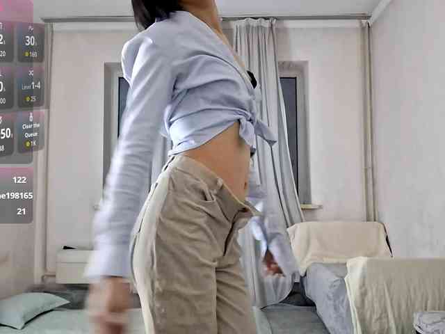 UrSweetieLeigh webcam