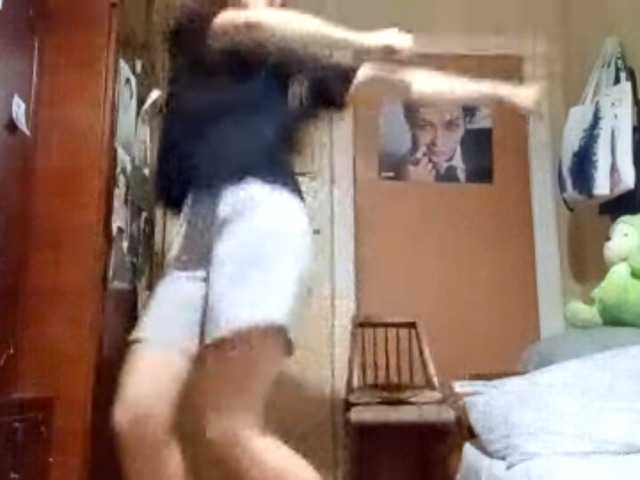  LatoshaBonkowski chat room