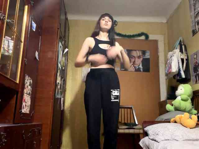 LatoshaBonkowski webcam