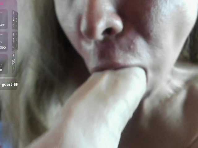 EllyBabe's BongaCams show and profile