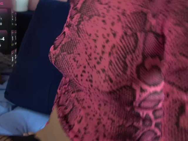 EllyBabe's BongaCams show and profile