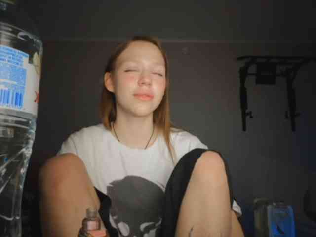 mavvkaaaa webcam