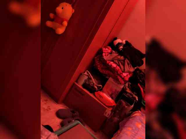 AleksNadunya19800518 webcam