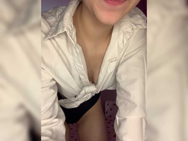 Admire 18 years old FoundaryElisa from BongaCams FoundaryElisa from BongaCams